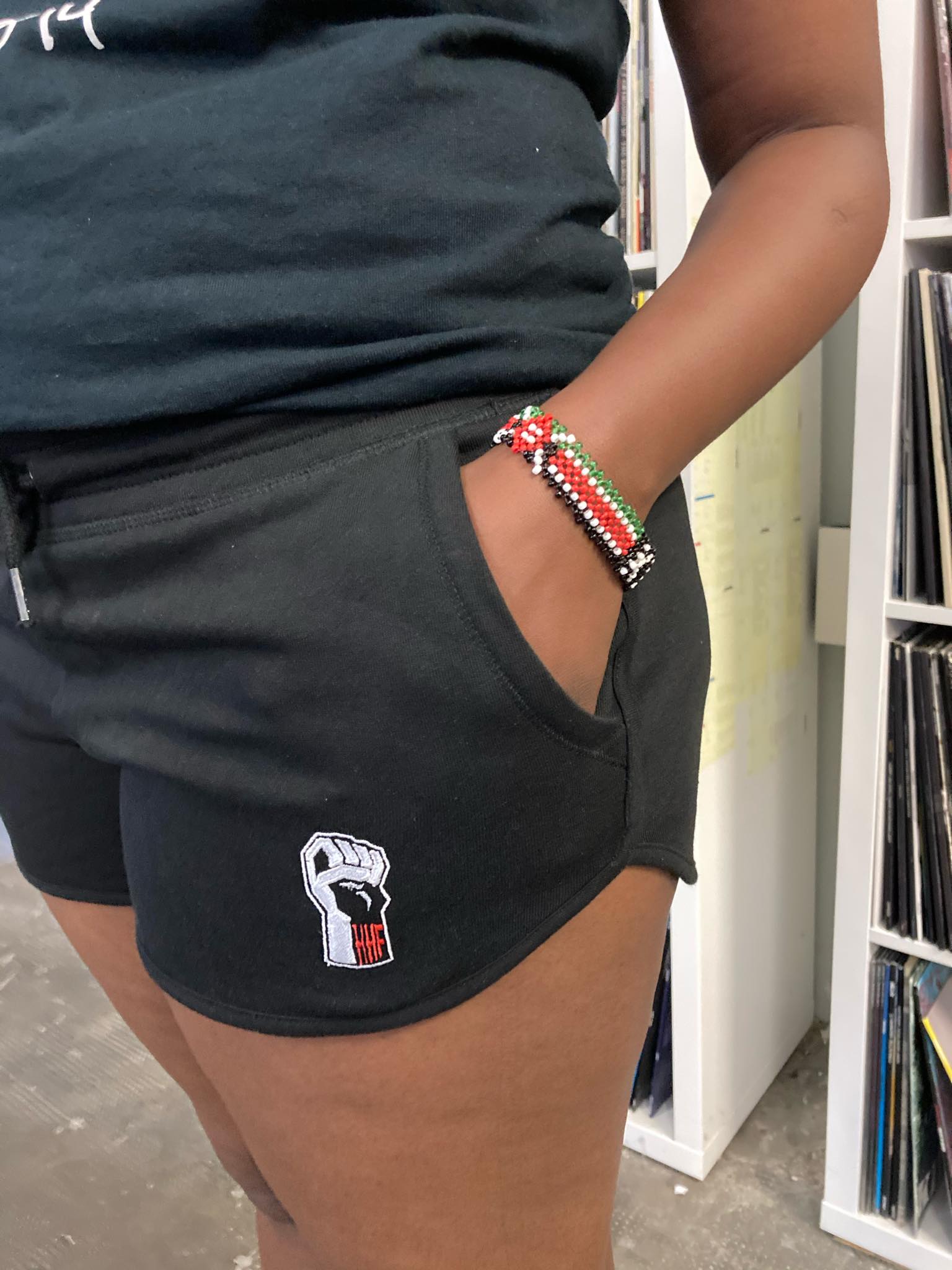 HHF Fist gestickt Damen Shorts Black